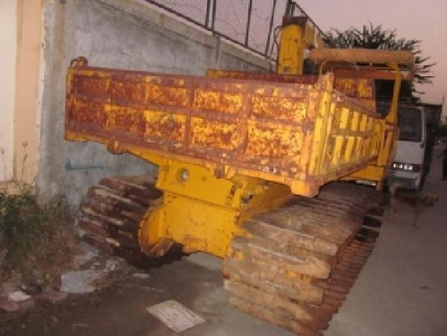 ขาย- dumper รถบรรทุกตีนตะขาบ ดั๊มเปอร์ KOMATSU CD40C-1 ติดเครน 3 ตัน ยกดั๊ม พร้อมใช้งาน