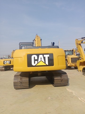 รถขุด CAT 320D2 SN.TDZ-00XXX มือสอง ตรวจเช็คพร้อมใช้งาน สนใจติดต่อ ปิ่น ศุภสุตา 089-925-7129