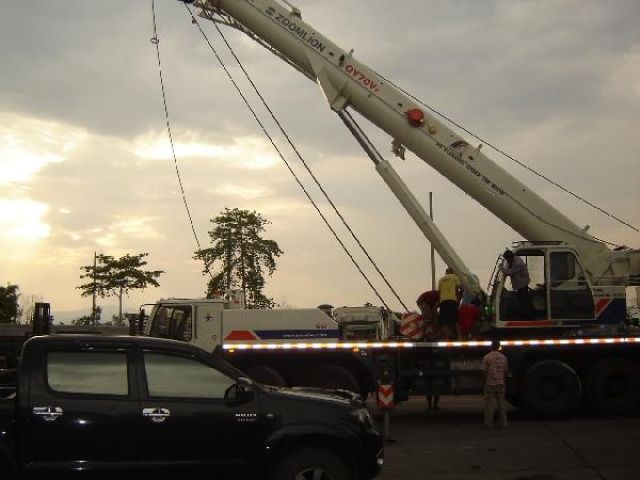 ZOOMLION TRUCK CRANES