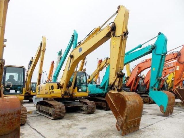 ขายรถแบคโฮ KOMATSU PC200-7-255345