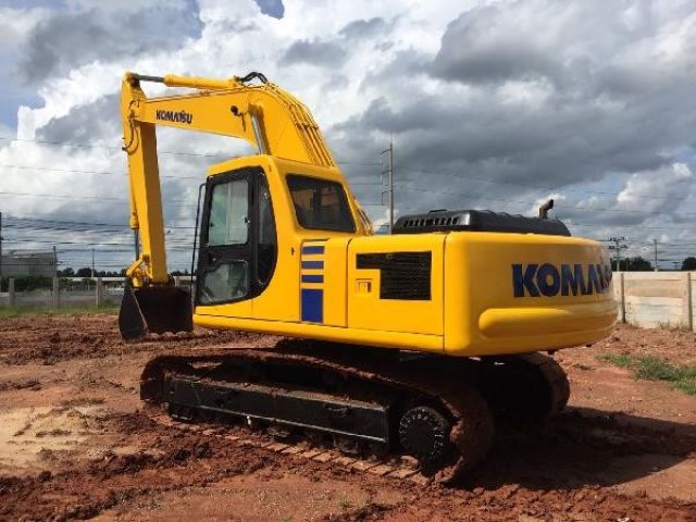 ขายรถแบคโค KOMATSU PC200-6