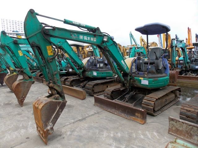 ขายรถแมคโค KOMATSU PC35MR-1-4161