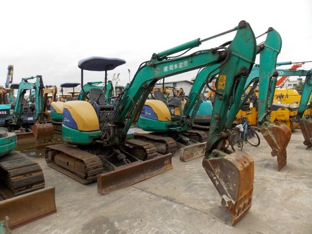 ขายรถแมคโค KOMATSU PC35MR-1-4161