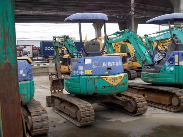 ขายรถแมคโค KOMATSU PC35MR-1-4161