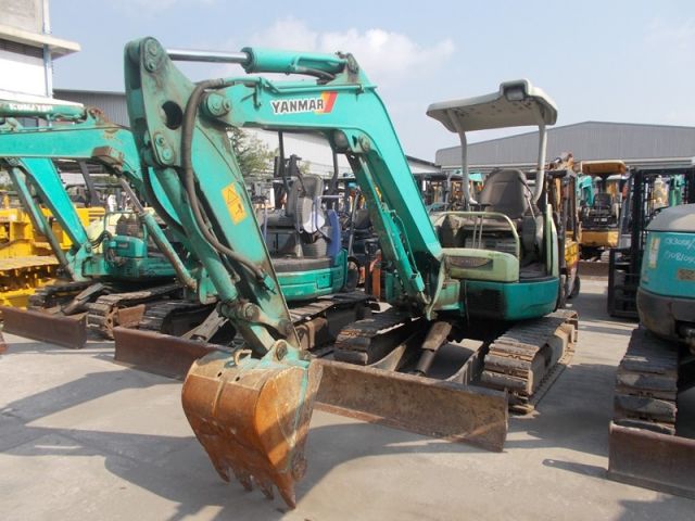 ขายรถขุดเล็ก YANMAR VIO35-2-25680B