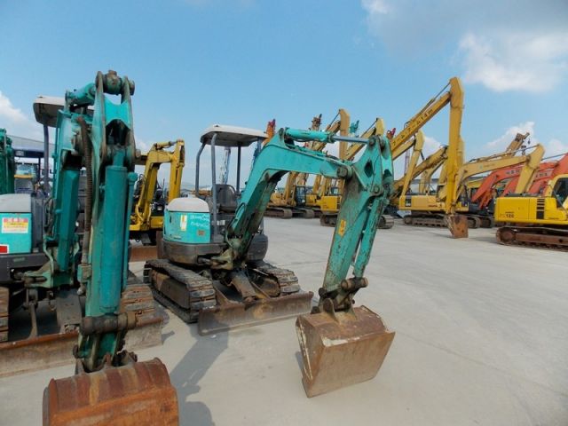 ขายรถขุดเล็ก KOBELCO SK30SR-2E-PW09-20780