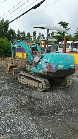 ขายรถขุดเล็ก KOMATSU PC25-1E-7092