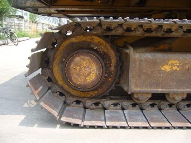 KOMATSU PC120-3