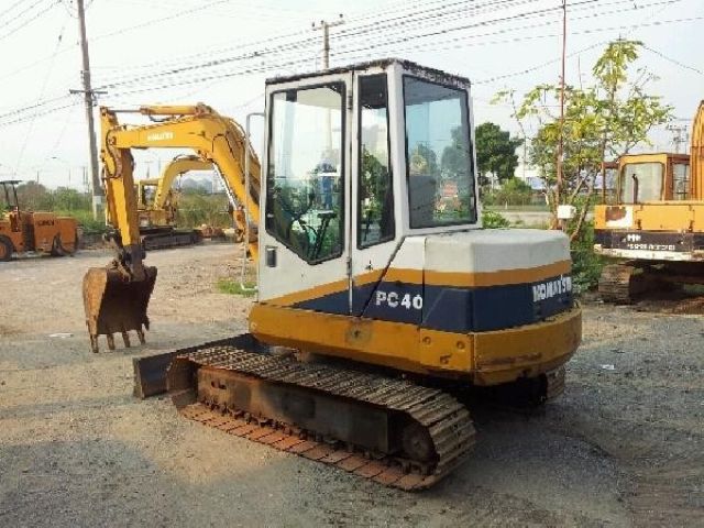 KOMATSU PC40-6-11680