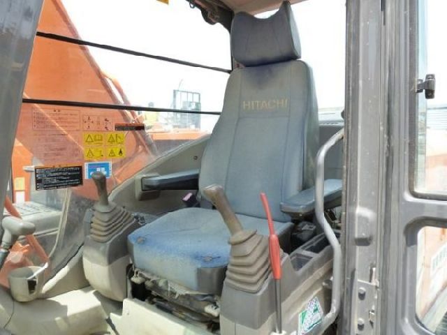 ขายรถแบคโฮ HITACHI ZX200-3 202318 2006 y.