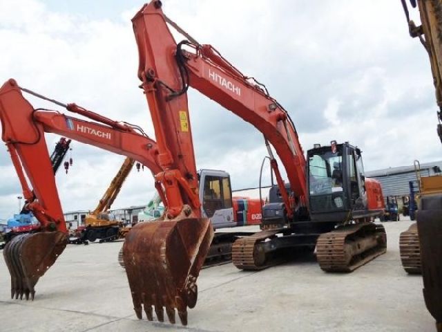 ขายรถแบคโฮ HITACHI ZX200-3 200008