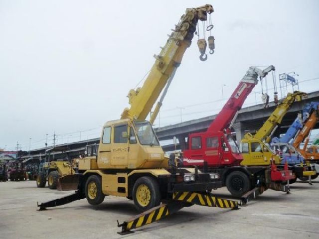 ขาย Rough Terrain Crane KOBELCO RK70M-2