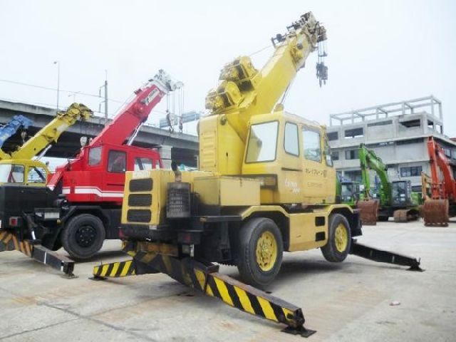 ขาย Rough Terrain Crane KOBELCO RK70M-2