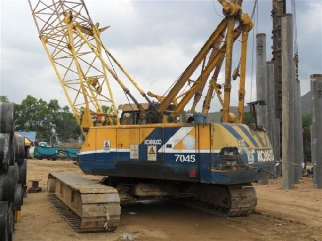 ขายรถเครนตีนตะขาบ CLAWLER CRANE KOBELCO