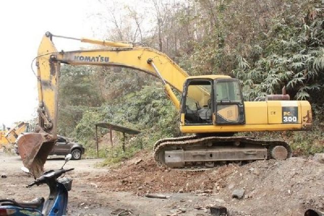 ขายรถแบคโค KOMATSU PC300-7-20099 ปี 2003