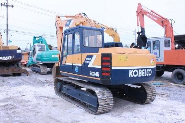 ขายรถแบคโค KOBELCO SK045N-2 LP03120