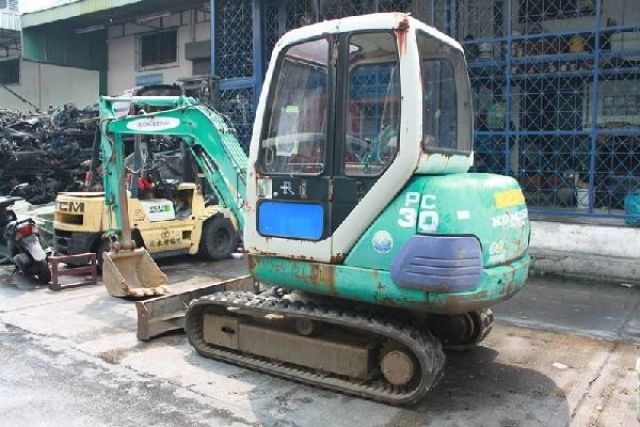 ขายรถแบคโฮ KOMATSU PC30-7-20624