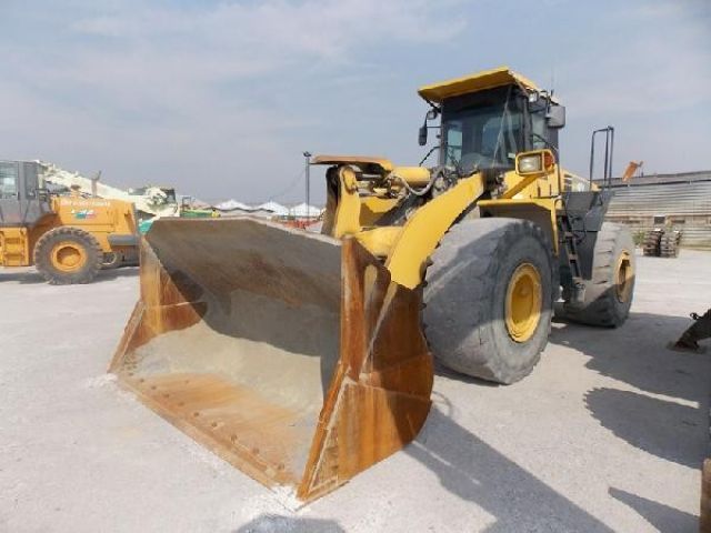 ขายรถตักล้อยาง KOMATSU WA470-5-80570