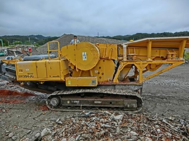 ขายรถโม่หิน KOMATSU BR350JG นำเข้าจากญี่ปุ่น