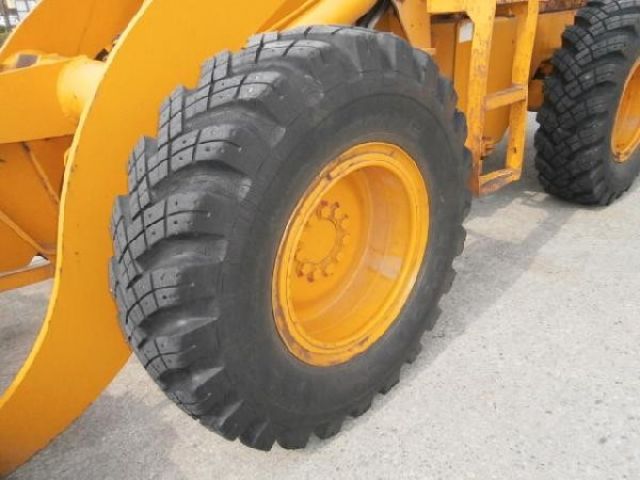 ขายรถตักล้อยาง KOMATSU 515-10445