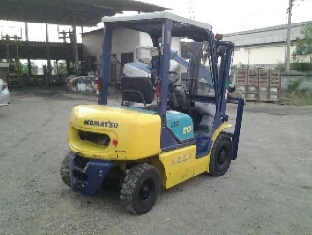 ขายรถฟอร์คลิฟ KOMATSU FG20 รุ่น 12 นำเข้าจากญี่ปุ่น ติดต่อยุด 081-987-0866