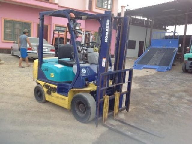 ขายรถฟอร์คลิฟ KOMATSU FG20 รุ่น 12 นำเข้าจากญี่ปุ่น ติดต่อยุด 081-987-0866