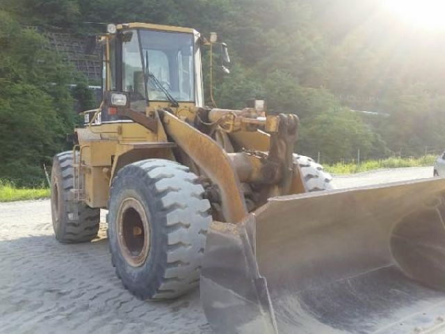 รถตักล้อยาง Caterpillar 950F #4DJ02410UP นำเข้าจากญี่ปุ่น สนใจโทร. 080-6565422 (หนิง)