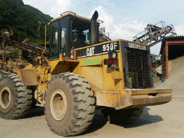 รถตักล้อยาง Caterpillar 950F #4DJ02410UP นำเข้าจากญี่ปุ่น สนใจโทร. 080-6565422 (หนิง)