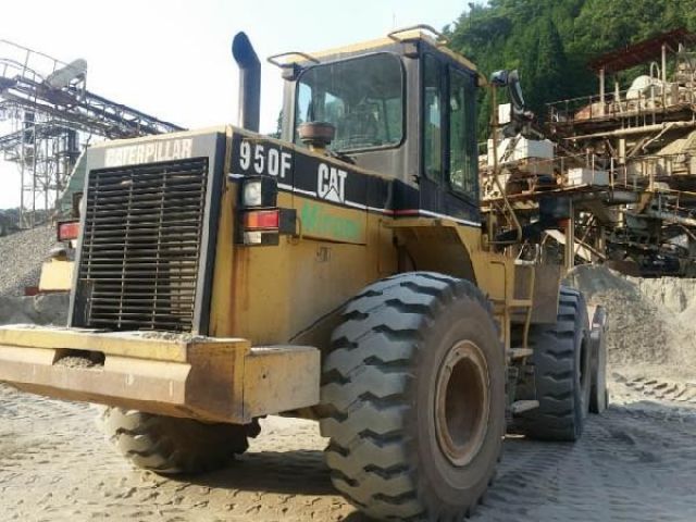 รถตักล้อยาง Caterpillar 950F #4DJ02410UP นำเข้าจากญี่ปุ่น สนใจโทร. 080-6565422 (หนิง)