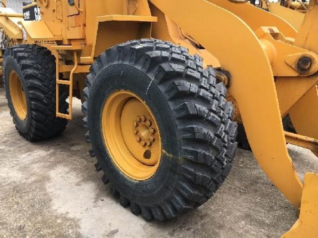 รถตักล้อยาง Caterpillar 910F #1YK-02448 สต็อกนำเข้าจากญี่ปุ่น โทร. 080-6565422 (หนิง)